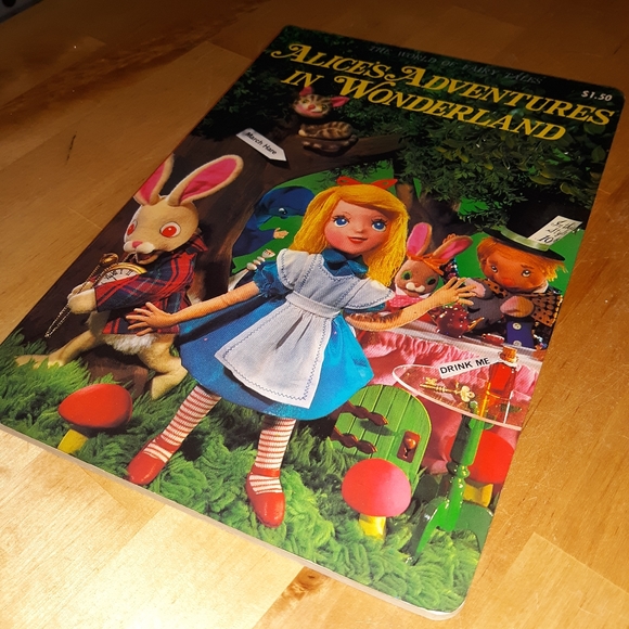 Vintage Collectible Alice In Wonderland - Picture 16 of 16